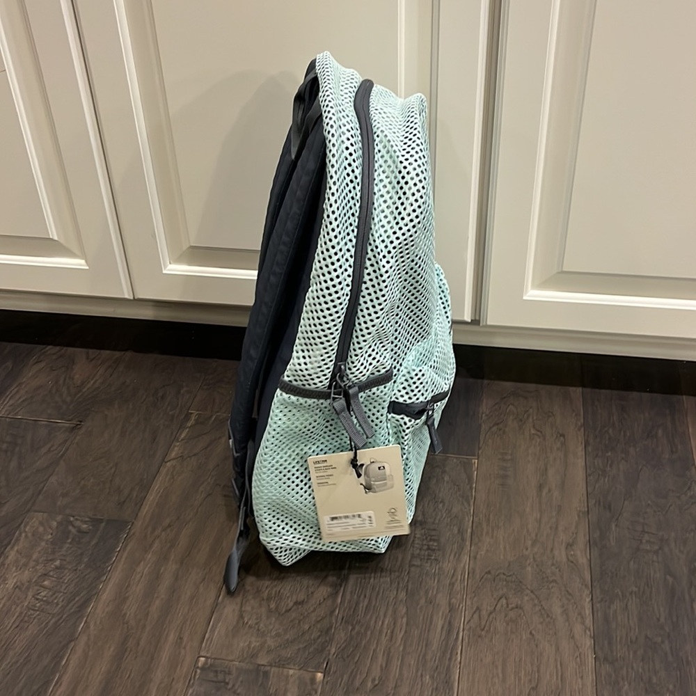 Adidas Hermosa 2 Mesh Backpack School Bag new aqua new Mens Womens Unisex - Picture 2 of 14
